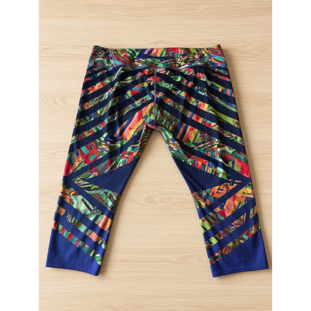 Athleta Be Free Knicker Leggings 2X Plus Multi Color Tropical Geometric Capri